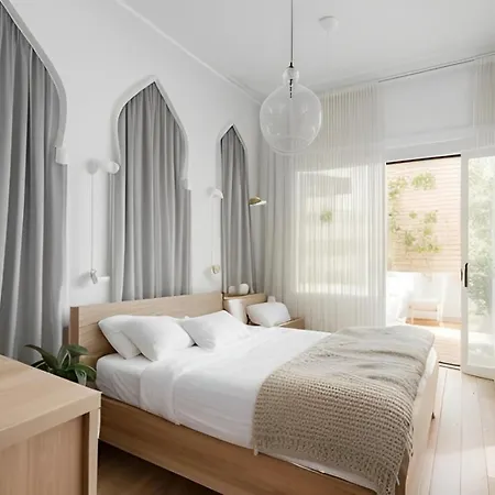 Holiday home Elena, Five Bedrooms Sea View Private Pool *